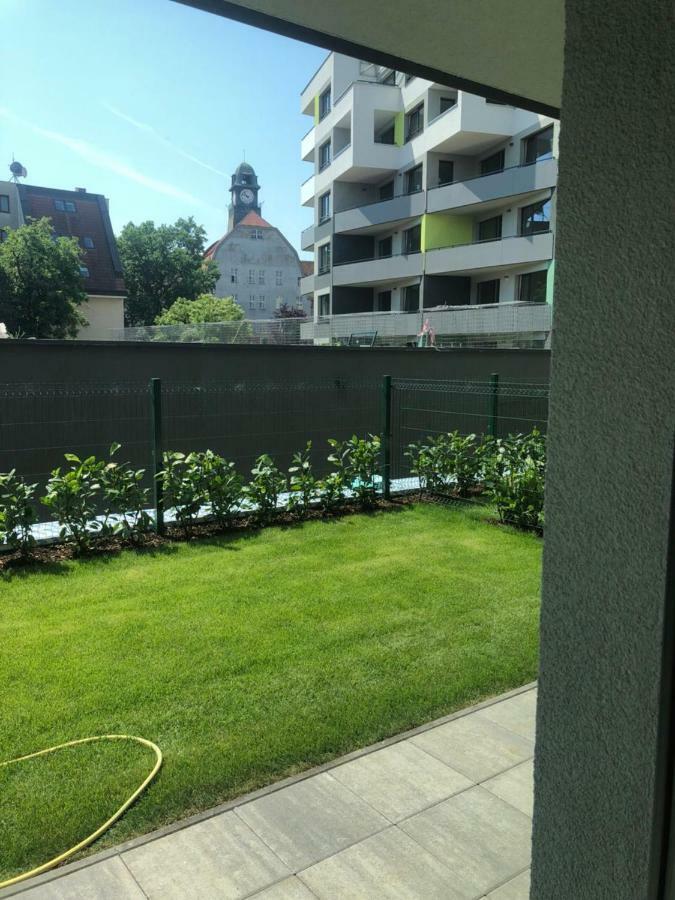 Garden Apartman Radnica - Private Parking Included Кошице Экстерьер фото